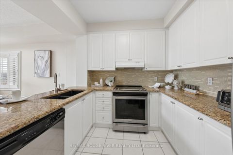 Photo 13 at 306 - 395 Lakebreeze Drive, Newcastle, Clarington