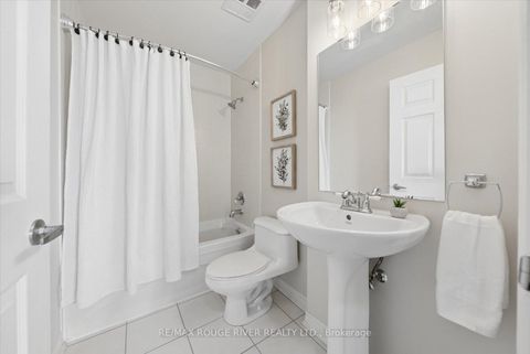 Photo 17 at 306 - 395 Lakebreeze Drive, Newcastle, Clarington