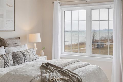 Photo 19 at 306 - 395 Lakebreeze Drive, Newcastle, Clarington