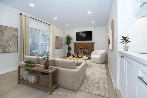 Photo 5 at 11 Royal Rouge Trail, Rouge E11, Toronto