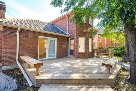 Photo 46 at 11 Royal Rouge Trail, Rouge E11, Toronto