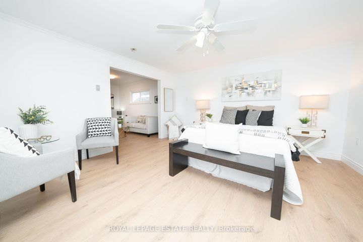 Photo 8 at 474 Sandlewood Road, WO West, Oakville