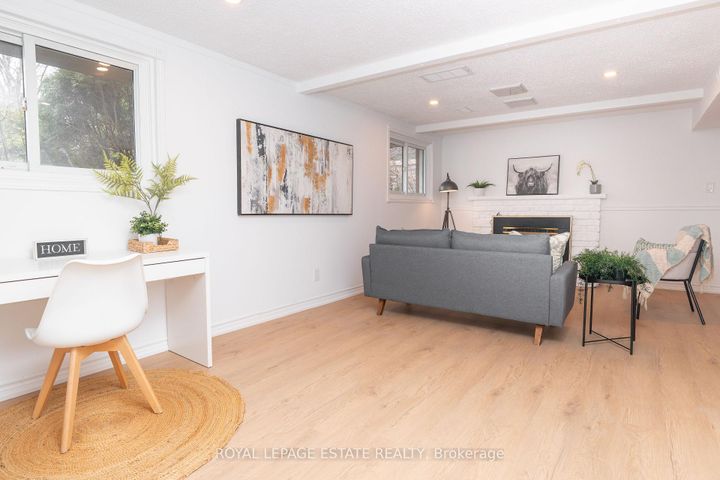 Photo 19 at 474 Sandlewood Road, WO West, Oakville