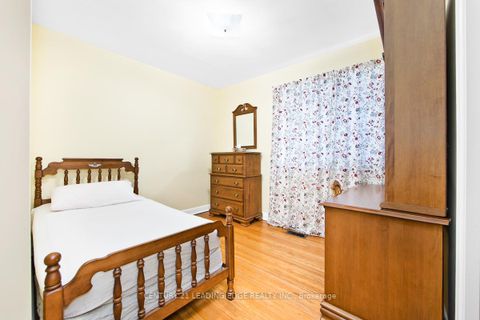 Photo 17 at 1 Bradgate Road, Don Mills, Toronto