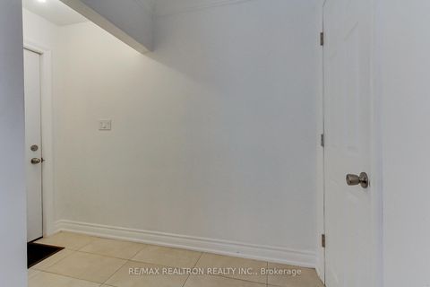 Photo 1 at 36 Farr Avenue, Sharon, East Gwillimbury