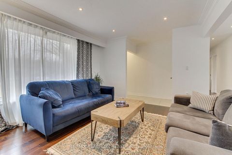 Photo 6 at 36 Farr Avenue, Sharon, East Gwillimbury