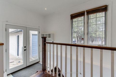 Photo 12 at 36 Farr Avenue, Sharon, East Gwillimbury