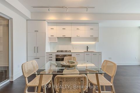 Photo 11 at 403 - 1888 Queen Street E, The Beaches, Toronto