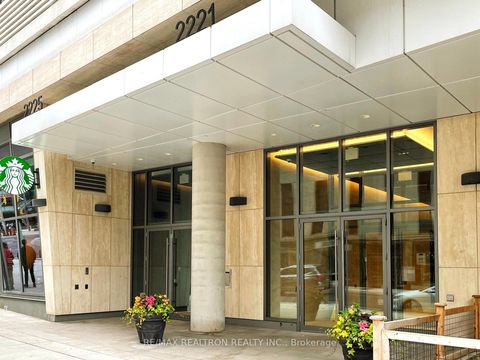 Photo 23 at 213 - 2221 Yonge Street, Mount Pleasant West, Toronto