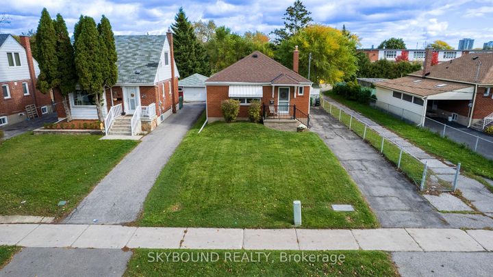 Photo 33 at 139 Tower Drive, Maryvale, Toronto