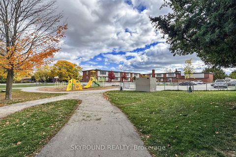 Photo 32 at 139 Tower Drive, Maryvale, Toronto