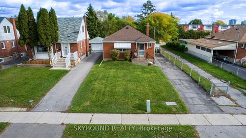 Photo 33 at 139 Tower Drive, Maryvale, Toronto
