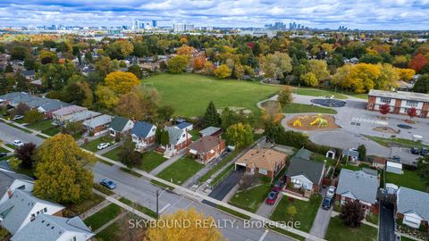 Photo 35 at 139 Tower Drive, Maryvale, Toronto