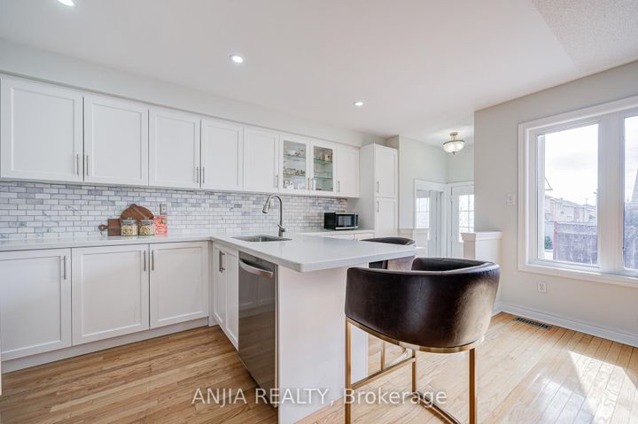 Photo 15 at 2033 Bur Oak Avenue, Greensborough, Markham