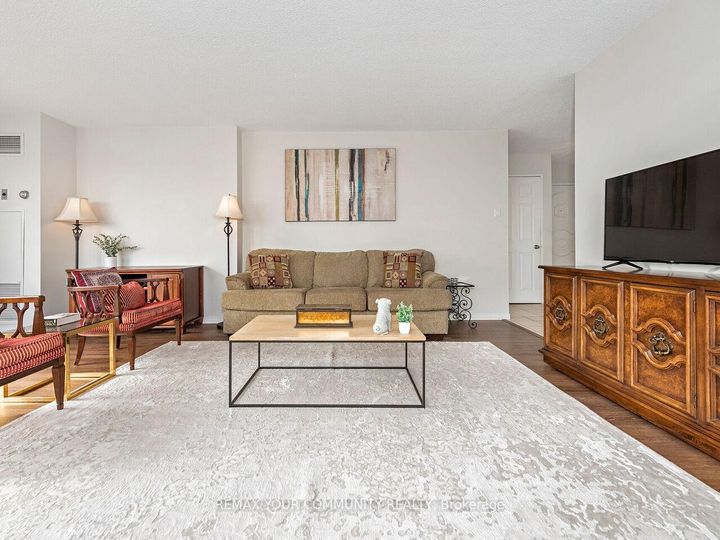 Photo 10 at 801 - 1155 Bough Beeches Boulevard, Rathwood, Mississauga