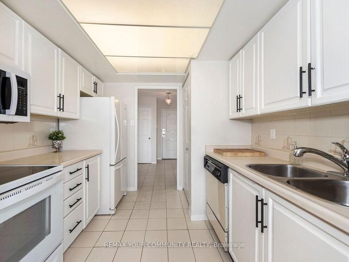 Photo 22 at 801 - 1155 Bough Beeches Boulevard, Rathwood, Mississauga