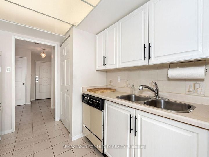 Photo 24 at 801 - 1155 Bough Beeches Boulevard, Rathwood, Mississauga