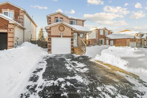 Photo 2 at 131 Columbia Road, Holly, Barrie