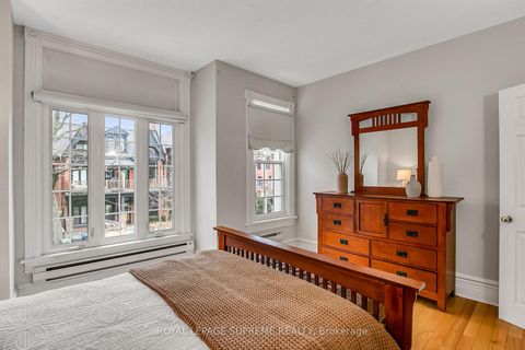 Photo 22 at 163 Beaconsfield Avenue, Little Portugal, Toronto