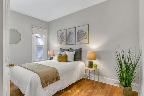 Photo 26 at 163 Beaconsfield Avenue, Little Portugal, Toronto