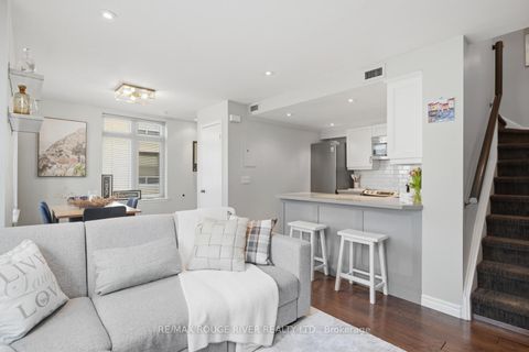 Photo 15 at 28 - 89 Lillian Street, Mount Pleasant West, Toronto