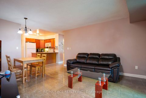 Photo 4 at 605 - 18 Valley Woods Road, Donalda, Toronto