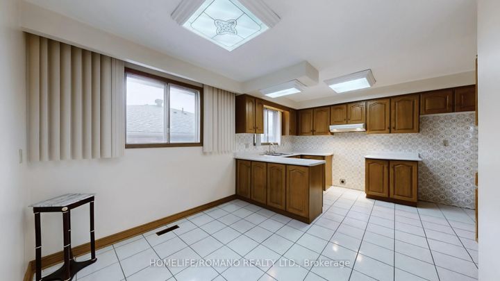 Photo 8 at 43 Warfield Drive, Pleasant View, Toronto