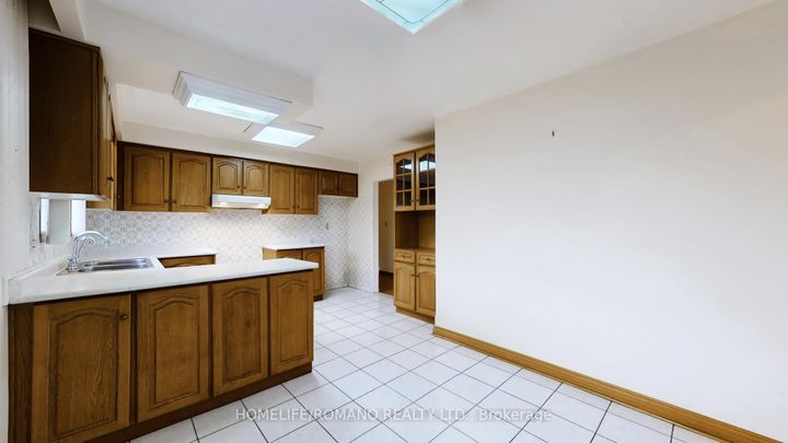 Photo 9 at 43 Warfield Drive, Pleasant View, Toronto