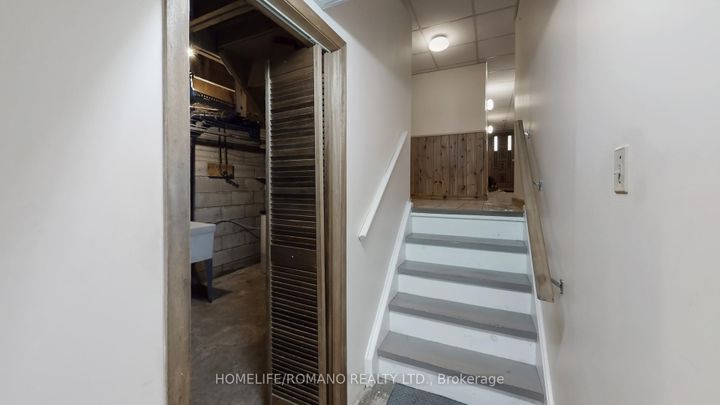 Photo 43 at 43 Warfield Drive, Pleasant View, Toronto