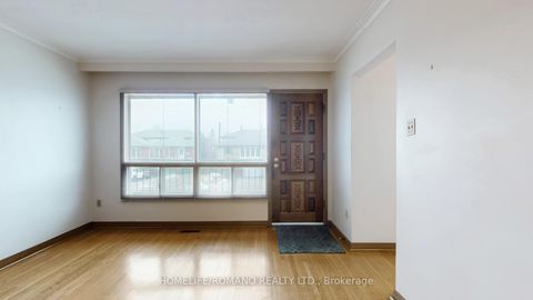 Photo 18 at 43 Warfield Drive, Pleasant View, Toronto