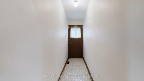 Photo 36 at 43 Warfield Drive, Pleasant View, Toronto