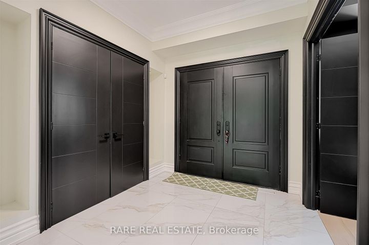 Photo 2 at 32 Bradfield Avenue W, City Centre West, Toronto