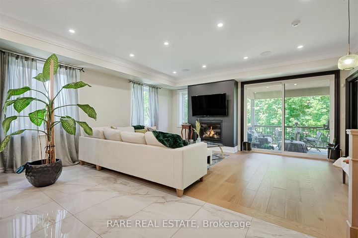 Photo 10 at 32 Bradfield Avenue W, City Centre West, Toronto