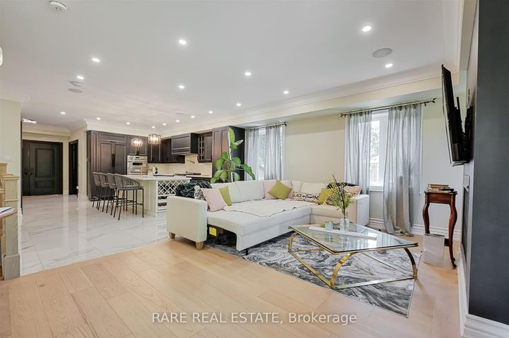 Photo 13 at 32 Bradfield Avenue W, City Centre West, Toronto