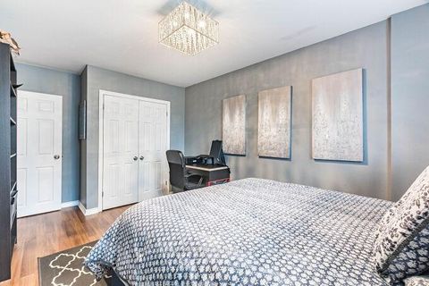 Photo 21 at 120 - 2001 Bonnymede Drive, Clarkson, Mississauga