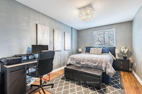 Photo 22 at 120 - 2001 Bonnymede Drive, Clarkson, Mississauga
