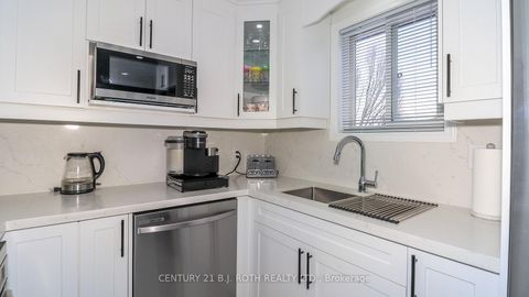 Photo 12 at 3 Coleman Drive, Edgehill Drive, Barrie