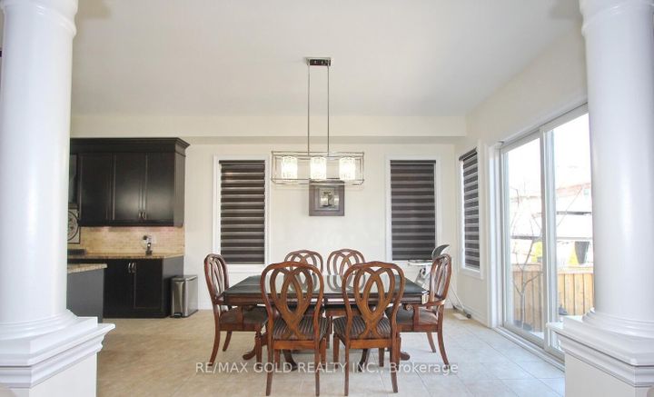 Photo 17 at 14 Ladbrook Crescent, Credit Valley, Brampton