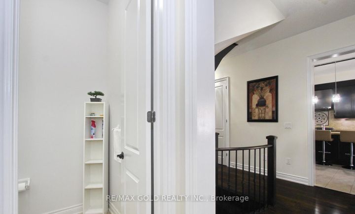 Photo 24 at 14 Ladbrook Crescent, Credit Valley, Brampton