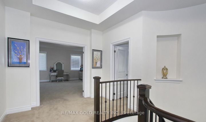 Photo 26 at 14 Ladbrook Crescent, Credit Valley, Brampton