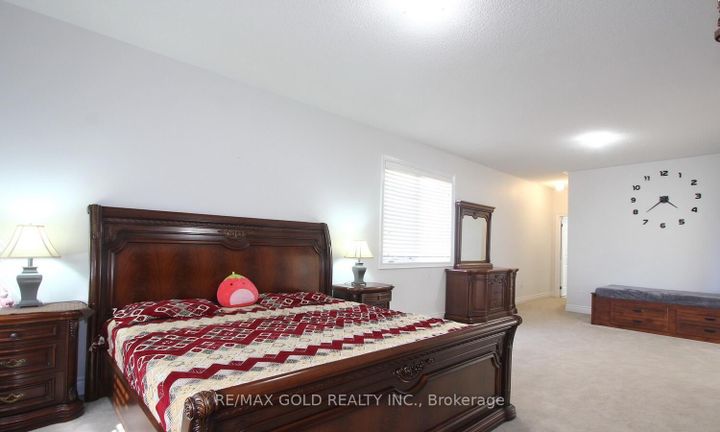 Photo 37 at 14 Ladbrook Crescent, Credit Valley, Brampton