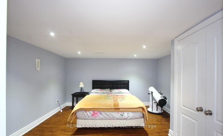 Photo 45 at 14 Ladbrook Crescent, Credit Valley, Brampton