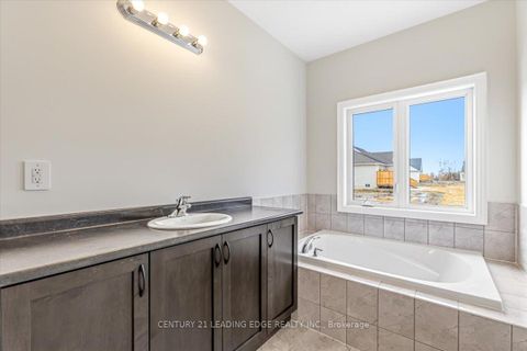 Photo 12 at 38 PALMIRA Drive, Sutton & Jackson's Point, Georgina