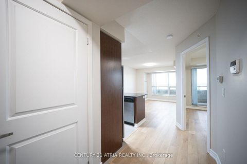 Photo 6 at 812 - 75 Norman Bethune Avenue, Beaver Creek Business Park, Richmond Hill