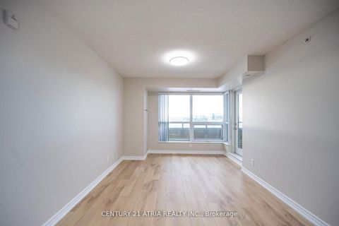 Photo 10 at 812 - 75 Norman Bethune Avenue, Beaver Creek Business Park, Richmond Hill