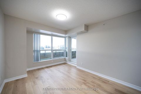 Photo 11 at 812 - 75 Norman Bethune Avenue, Beaver Creek Business Park, Richmond Hill