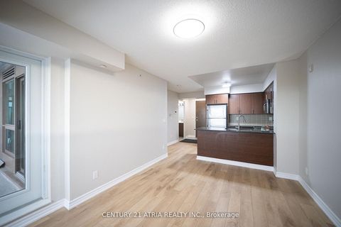 Photo 12 at 812 - 75 Norman Bethune Avenue, Beaver Creek Business Park, Richmond Hill