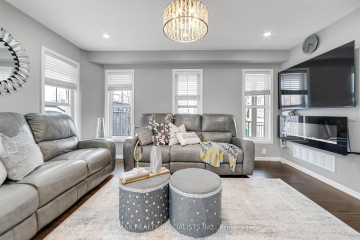 Photo 6 at 22 Apple Valley Way, Bram East, Brampton