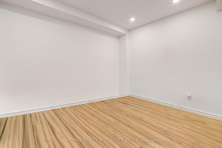 Photo 29 at 22 Apple Valley Way, Bram East, Brampton