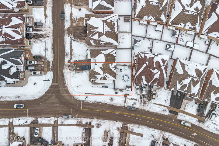 Photo 33 at 22 Apple Valley Way, Bram East, Brampton